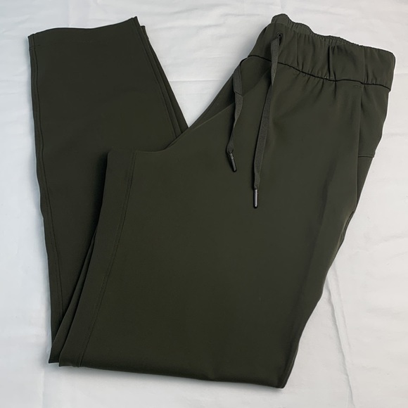 lululemon athletica Pants - LULULEMON Women's Green On The Fly Travel Work Casual Pant 28" Size 6